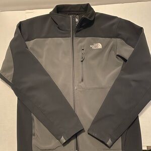 The North Face Men's Dual-Tone Performance Jacket